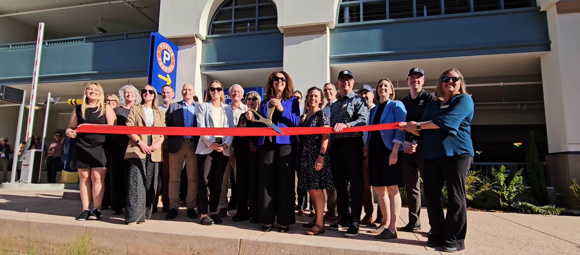 Ribbon Cutting Celebrates Opening of Cultural Arts District Parking Garage